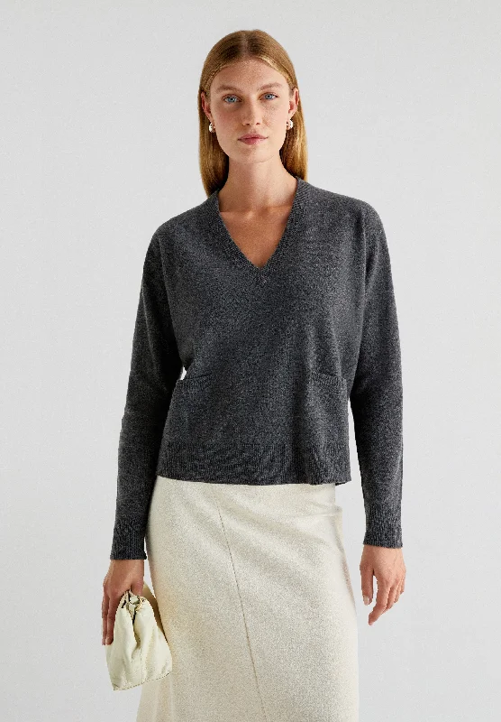 V-NECK SWEATER WITH POCKETS Mesh Fabric Canvas Fabric Denim Fabric