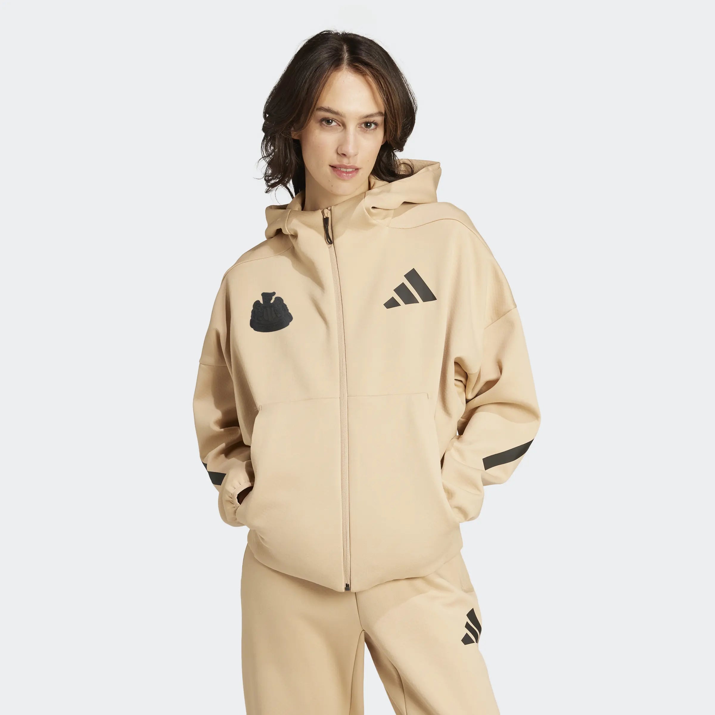 Newcastle United adidas Women's Z.N.E. Beige Full Zip Hoodie Hoodie with Hem Applique Textured Unique